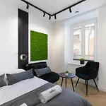 Rainbow Old Town Apartment *