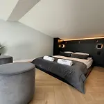 Apartment Rainbow Old Town *