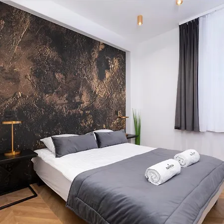 Rainbow Old Town Lägenhet