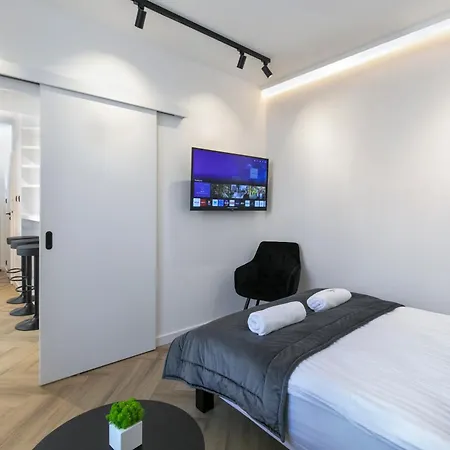 Apartment Rainbow Old Town *