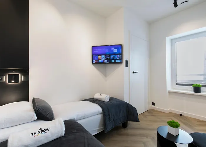 Rainbow Old Town Apartment *